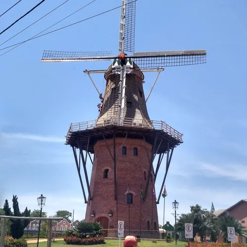Portal Turístico da Cidade de Holambra, Holambra, São Paulo, Brasil