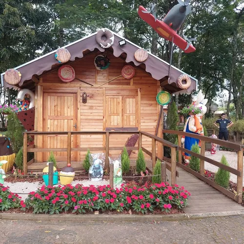 Praça dos Pioneiros, Holambra, São Paulo, Brasil