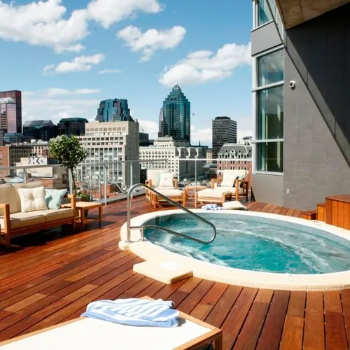 Warwick Le Crystal, Montreal, Quebec, Canadá